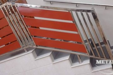 DP 23 ograda za spoljašnje stepenište od inox profila sa drvenim panelima