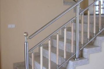 DP 14 ograda za unutrašnje stepenište od inoxa sa drvenim detaljima